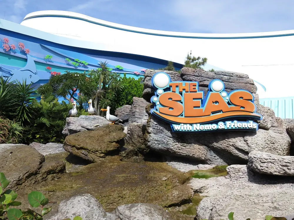 The Seas wirh Nemo and Friends - Disney World Epcot Rides