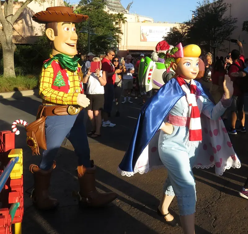 Woody and Bo Peep in Toy Story Land