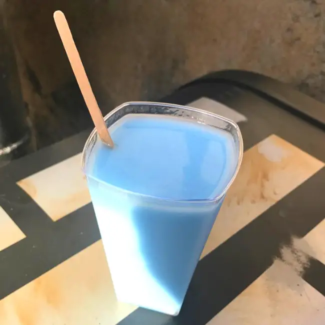 Star Wars Galaxy's Edge Blue Milk - The Best Disney World Drinks