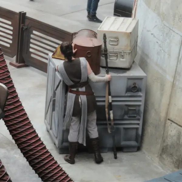 Rey hiding from the First Order at Star Wars Galaxy's Edge - Hollywood Studios