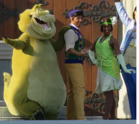 Tiana, Naveen and Louis the alligator.
