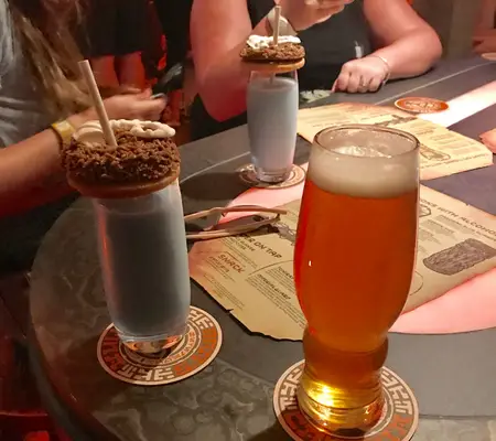 Drinks at Oga's Cantina