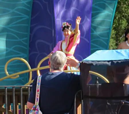 Mulan greeting the crowds at Magic Kingdom