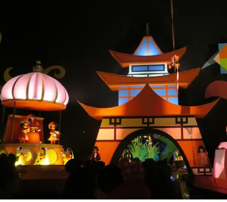 Part of the Asia area of It's a Small World Countries