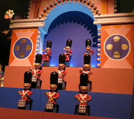 United Kingdom makes up a part of the Europe area of It's a Small World Countries